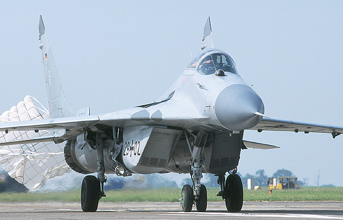 خرید 500 جنگنده MiG-31 و MiG-35 از روس کذب است