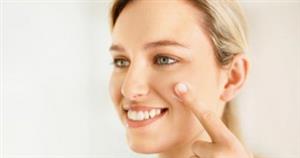 درمان ساده برای لکه‌های سیاه روی پوست دست و صورت